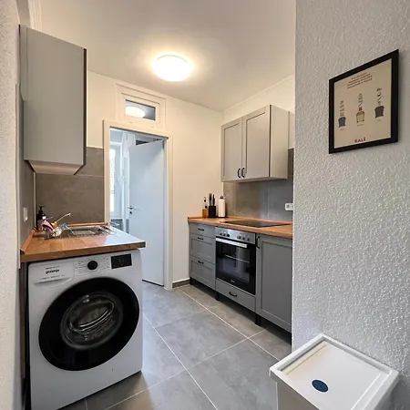 Sali - - Apartmenthaus Wusthoffstrasse Lejlighed *