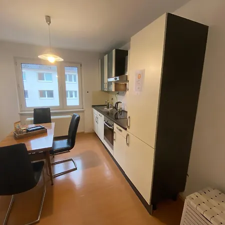 Sali - - Apartmenthaus Wusthoffstrasse * Essen