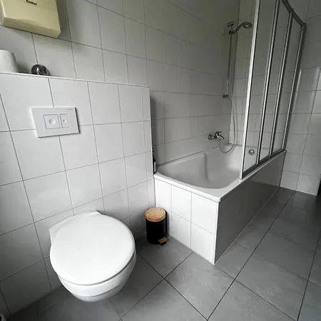 Sali - - Apartmenthaus Wusthoffstrasse *