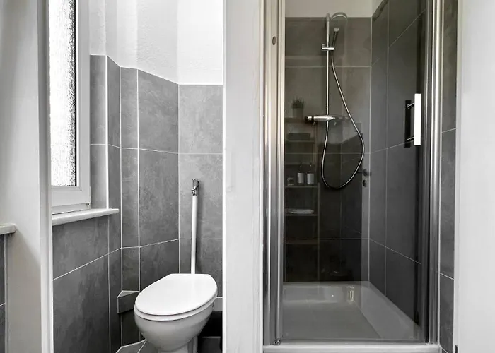 Sali - - Apartmenthaus Wusthoffstrasse * Essen