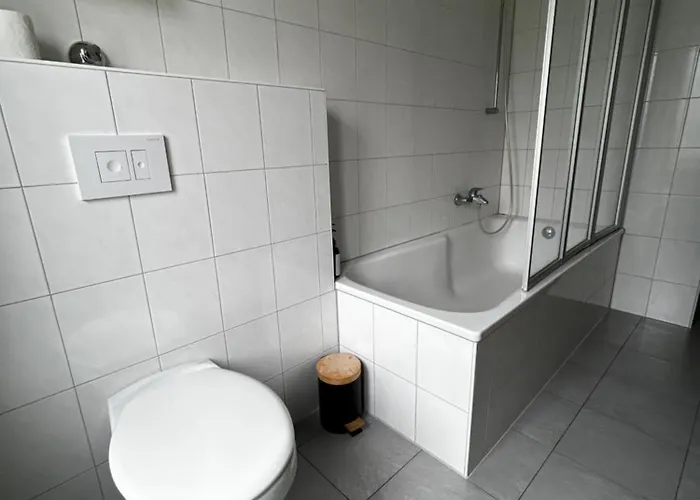 Sali - - Apartmenthaus Wusthoffstrasse *